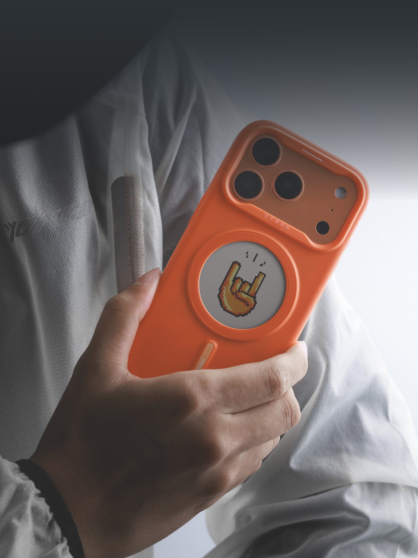 Cosmic Orange / iPhone 17 Pro Max