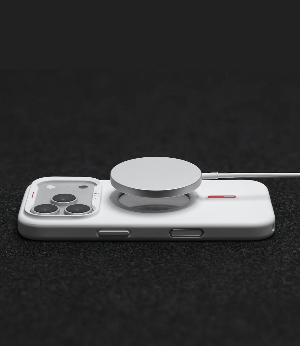 Nova White / iPhone 18 Pro Max